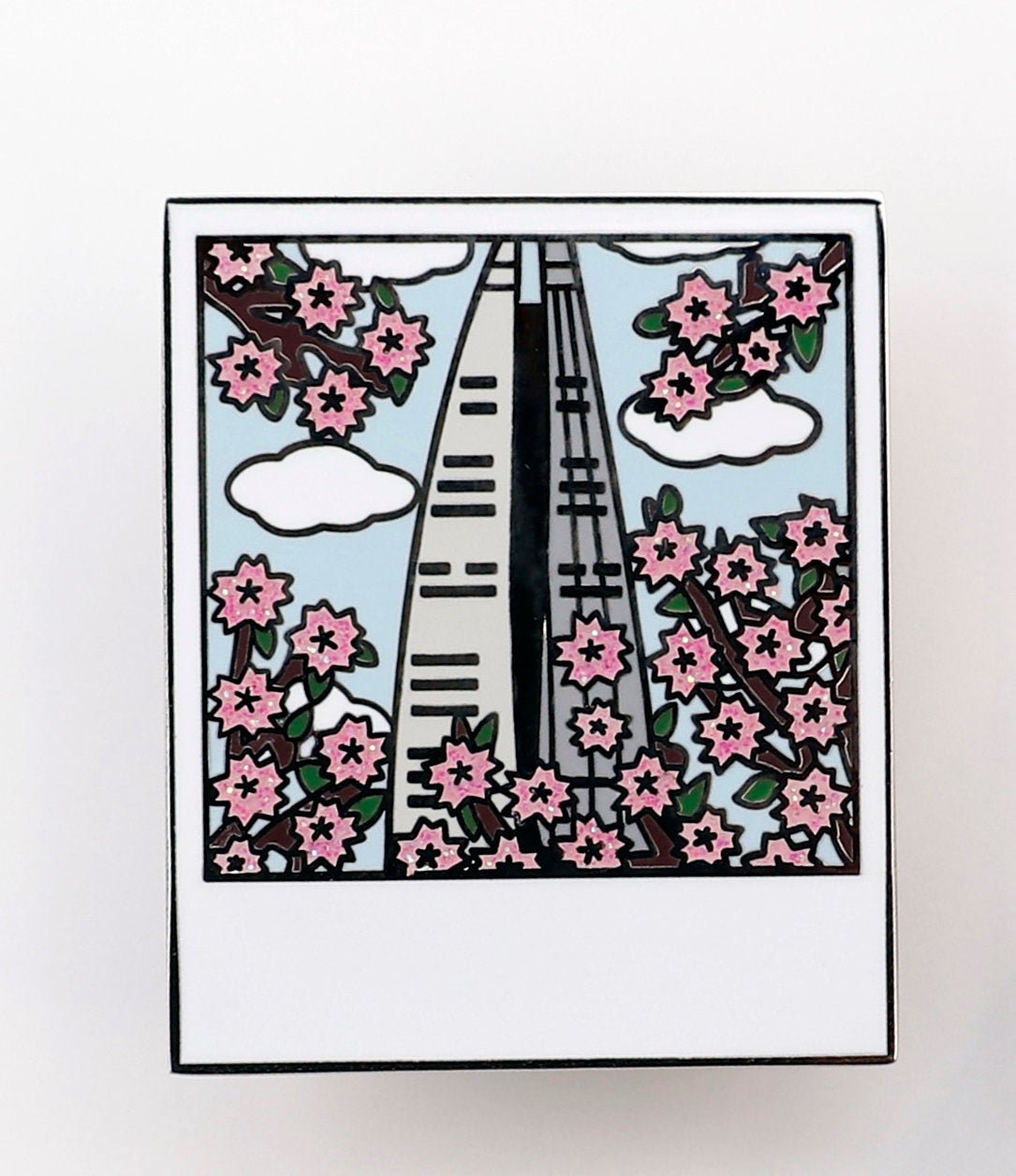 벚꽃 타워 뷰 에나멜 핀